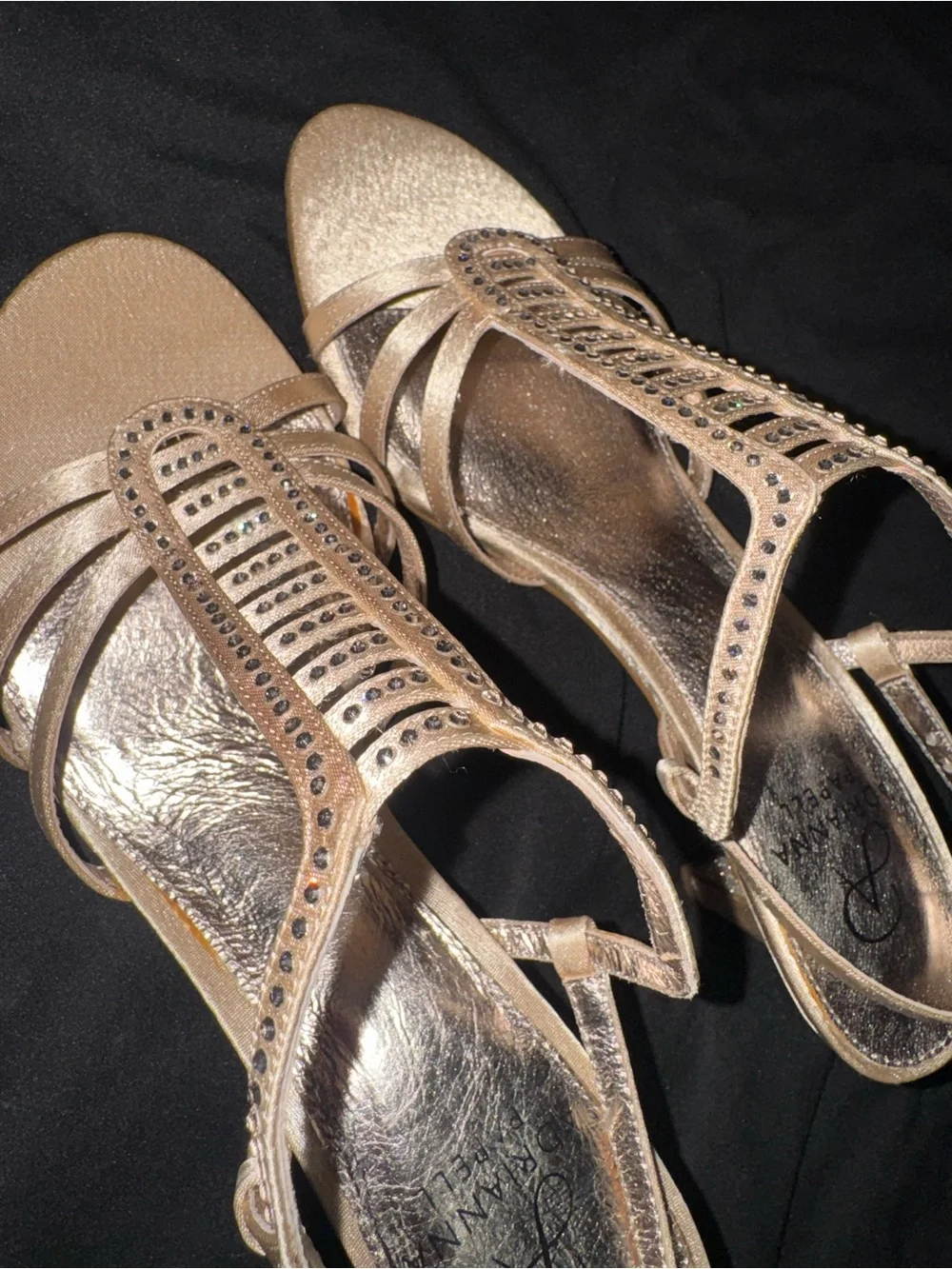 Adrianna Papell Gold Rhinestone T-Strap Sandals Leather Size 8M